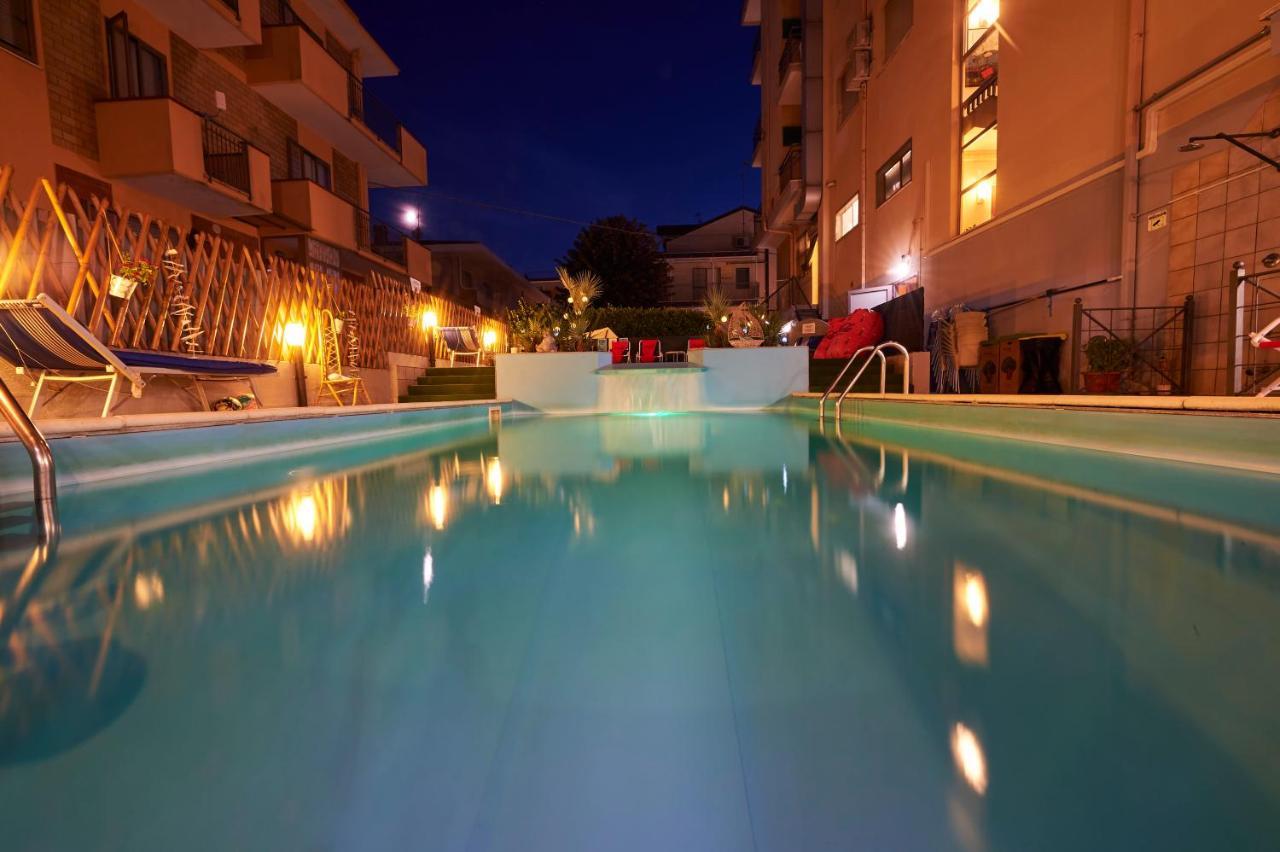 Hotel A Casa Nostra Rimini Exterior photo